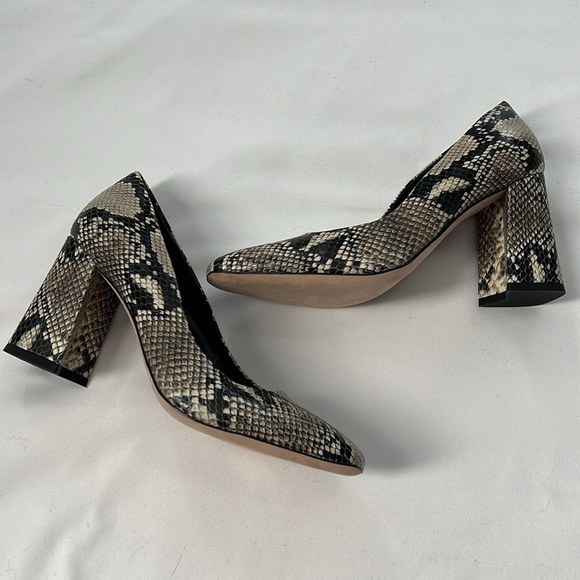 NWOB Via Spiga Snakeskin Block Heels - Picture 2 of 8
